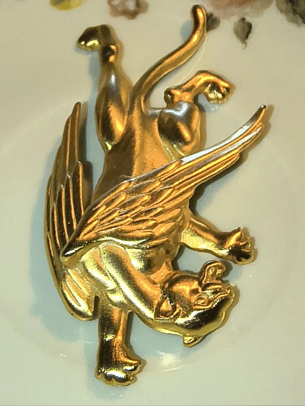 Vtg JJ 80s Gold Rare Winged Climbing Panther Cougar Big Cat Lion Figural Brooch